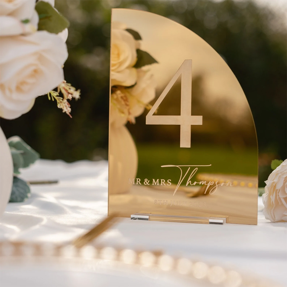 Table Number Gold - Персонализированная свадебная табличка для бара из